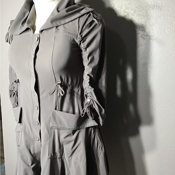 Mc Planet Women’s  MIDI Dress Size 8 It’s Missing A Button - Picture 15 of 16